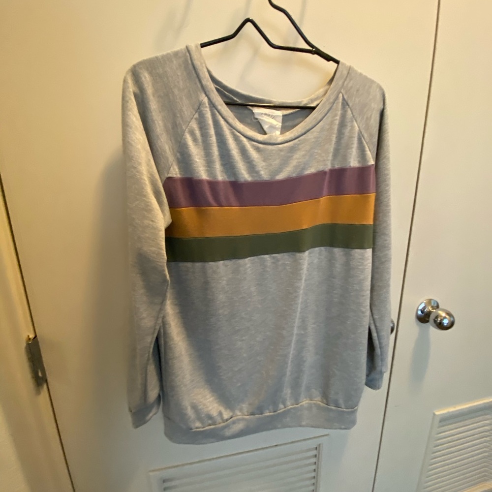 Long sleeve tee